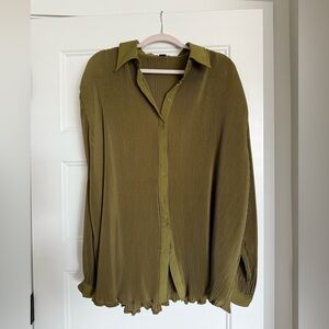 PrettyLittleThing Khaki Pleated Blouse